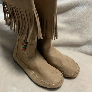Sketchers Moccasins boots